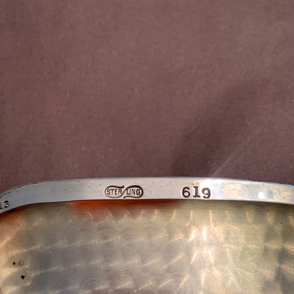 Silver Compact Case - Picture 4 of 6